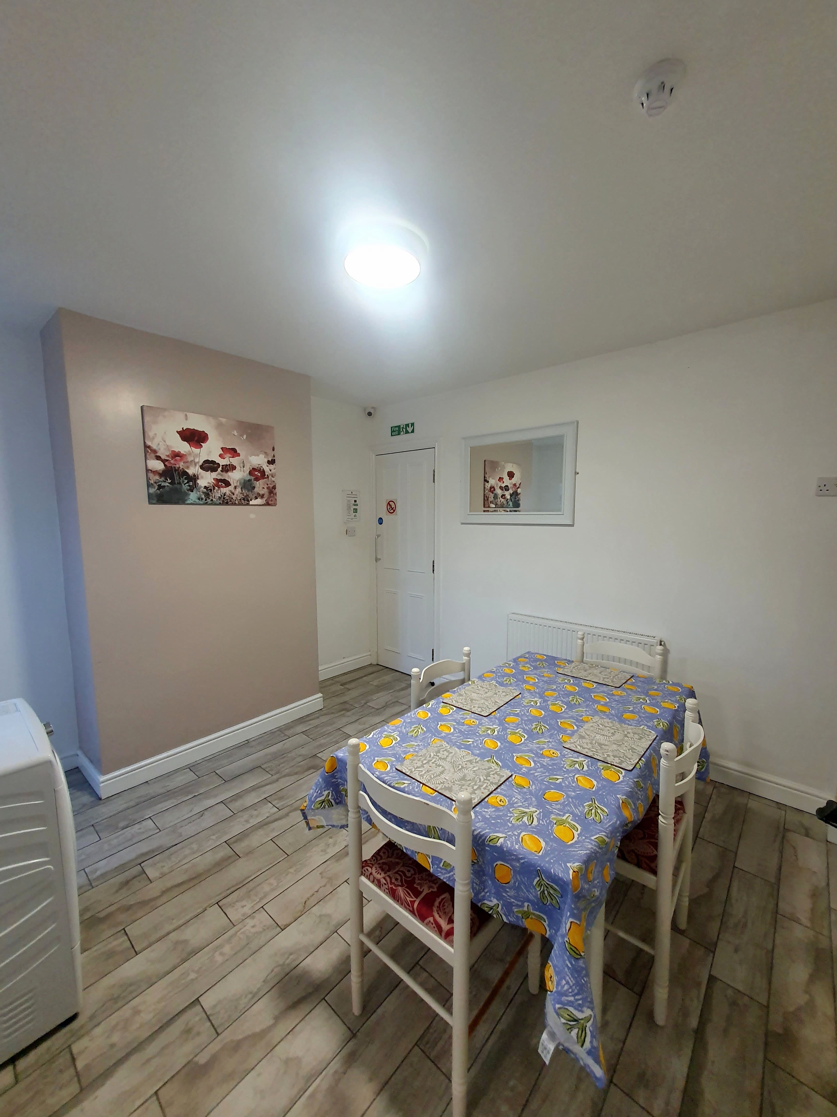 Compact kitchen in flat