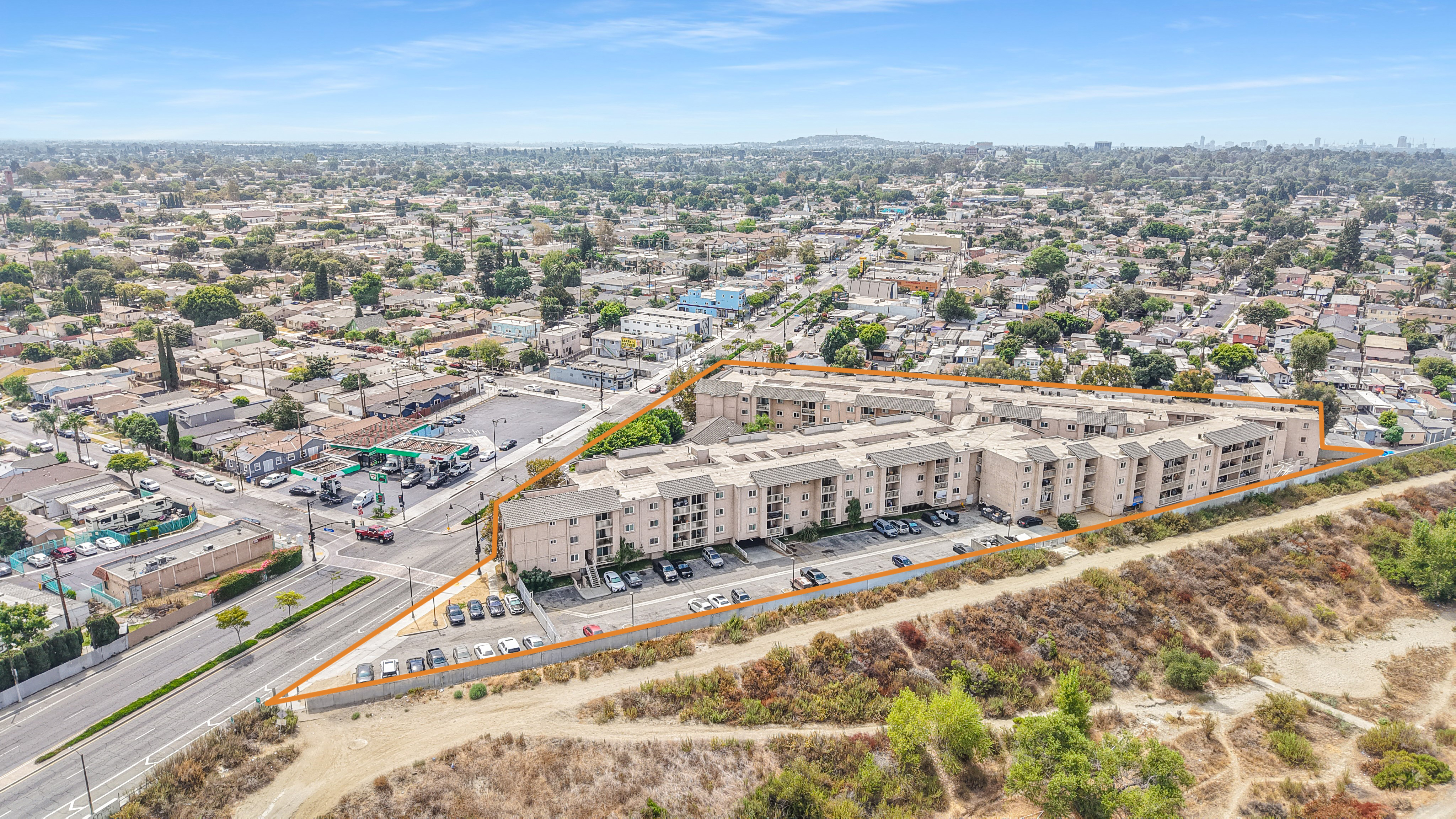 12-Unit in Bixby Knolls