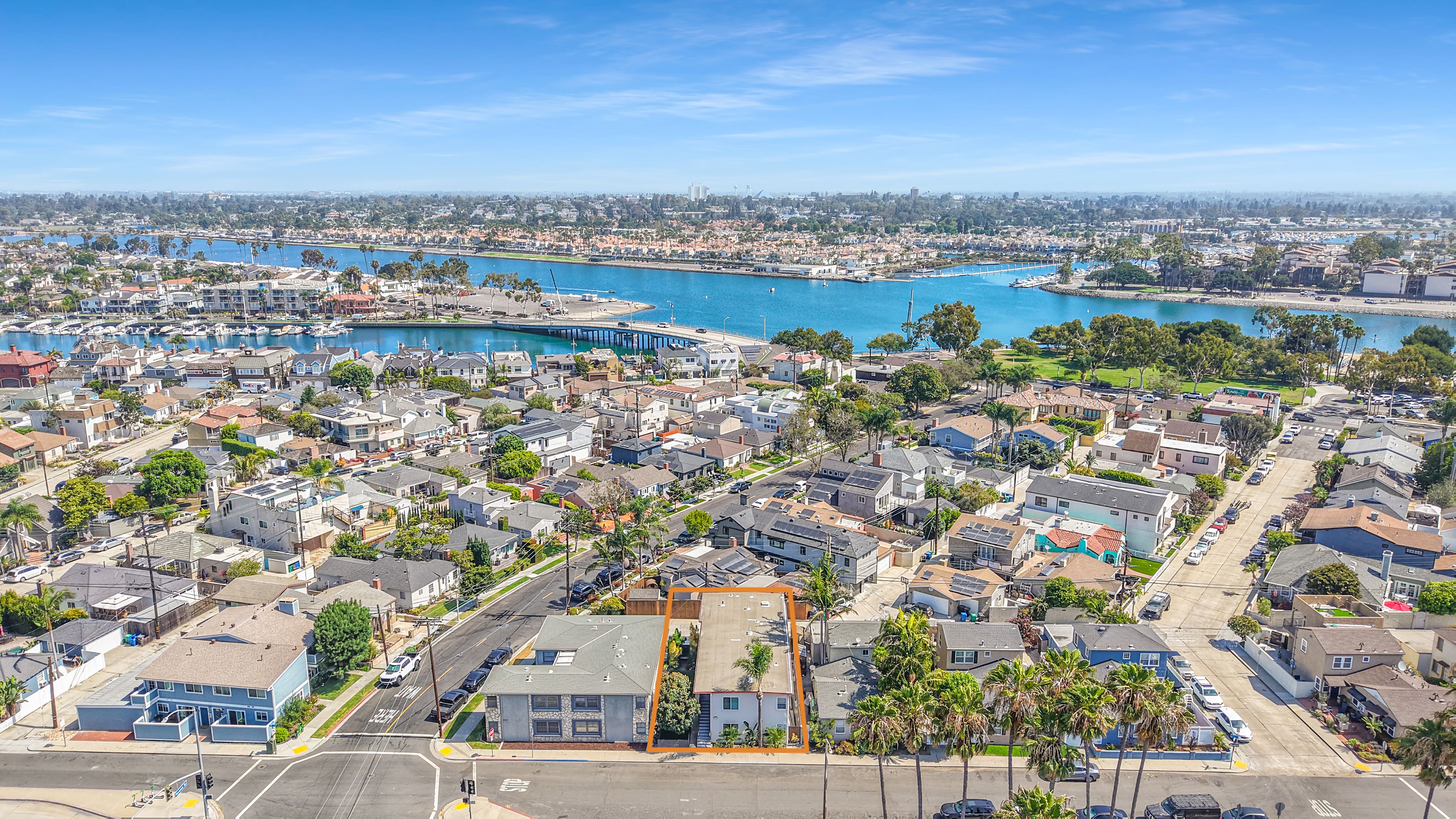 8-Unit in Alamitos Beach